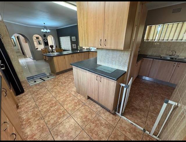5 BEDROOM HOUSE FOR SALE IN TERENURE